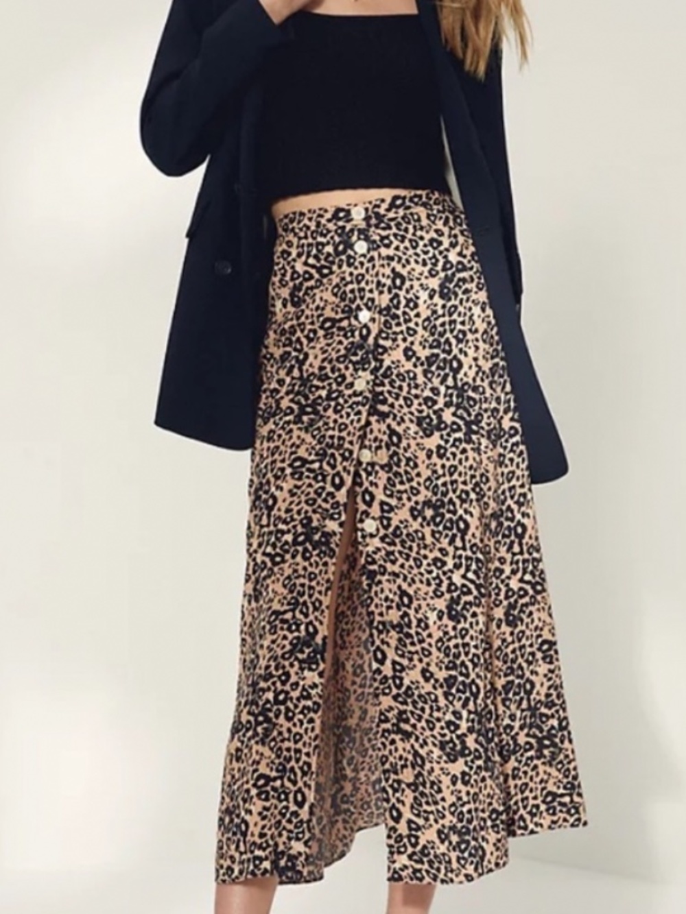 Wilfred Aritzia Amelie Leopard Print A-line Midi Button From Skirt Size 2